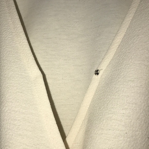 Madewell wrap front top - Picture 3 of 3